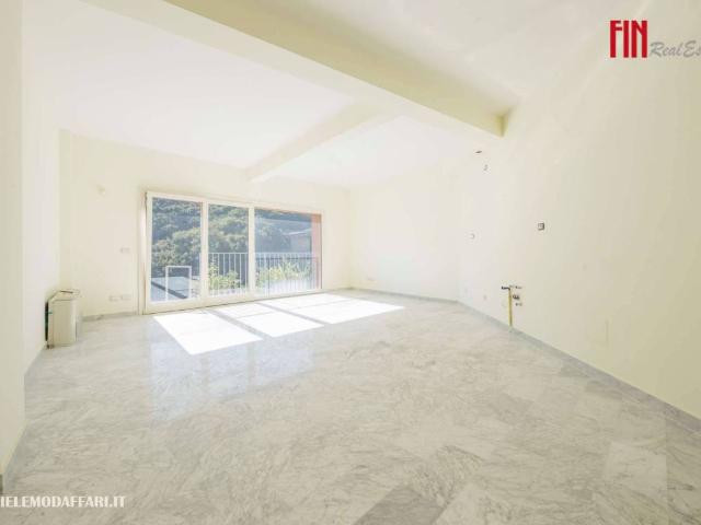 Appartamento in vendita a Genova GE