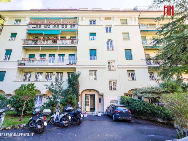 Appartamento in vendita a Genova GE