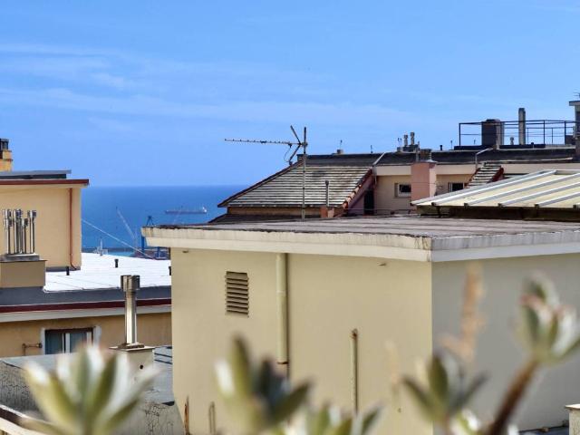 Appartamento in vendita a Genova GE