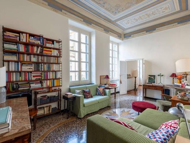 Appartamento in vendita a Genova GE