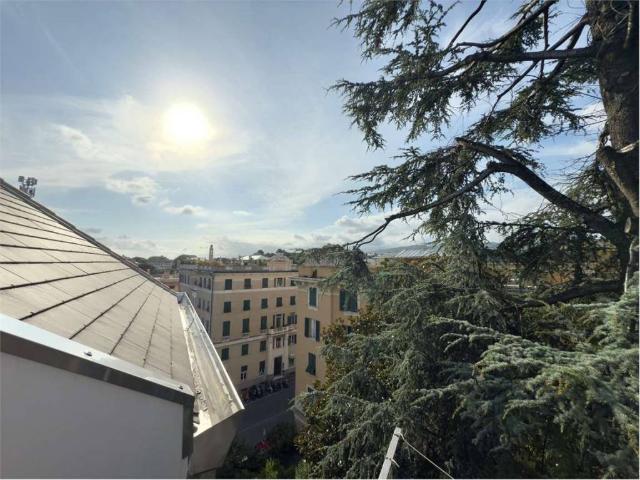 Appartamento in vendita a Genova GE