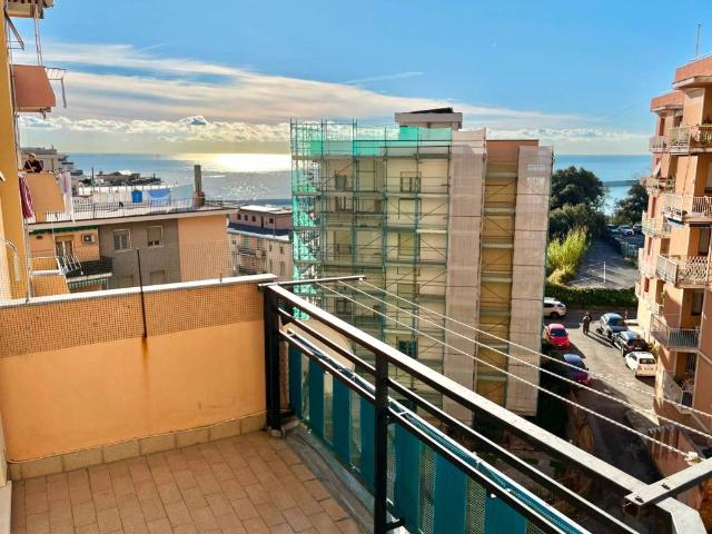 Appartamento in vendita a Genova GE