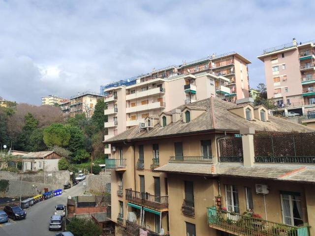 Appartamento in vendita a Genova GE