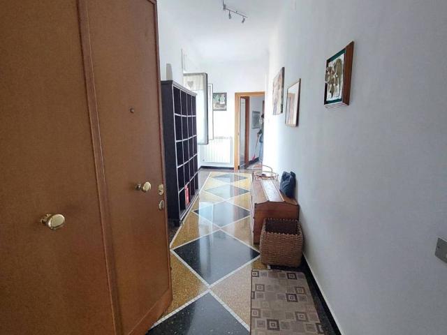 Appartamento in vendita a Genova GE