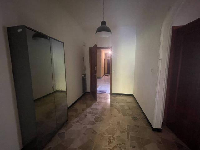 Appartamento in vendita a Genova GE