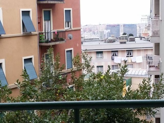 Appartamento in vendita a Genova GE