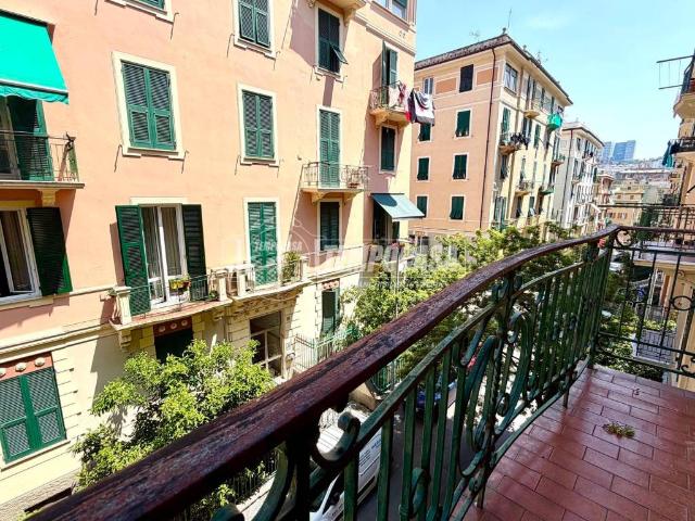 Appartamento in vendita a Genova GE