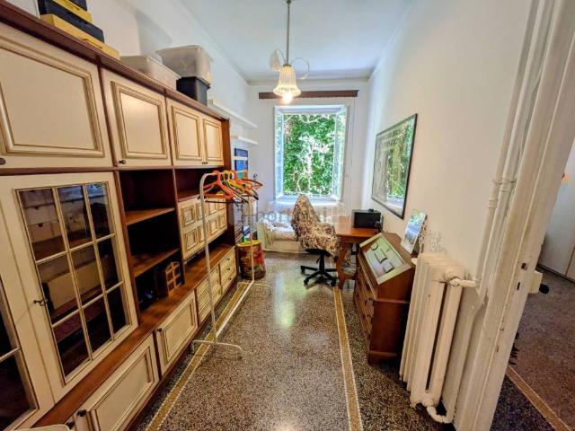 Appartamento in vendita a Genova GE