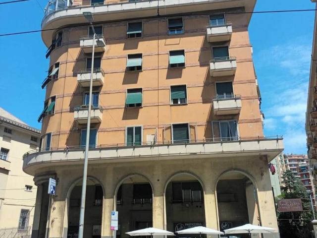 Appartamento in vendita a Genova GE