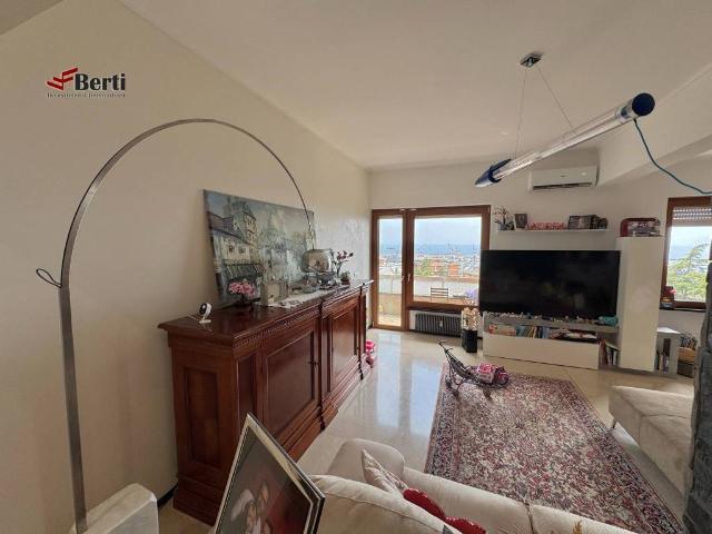 Appartamento in vendita a Genova GE