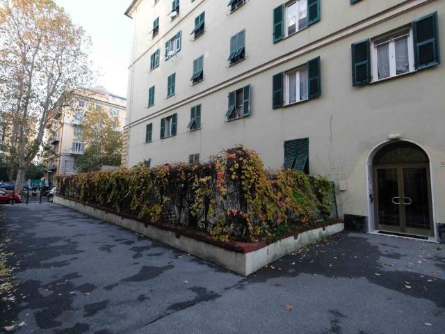 Appartamento in vendita a Genova GE