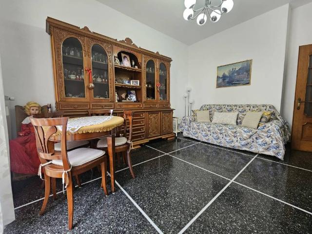 Appartamento in vendita a Genova GE