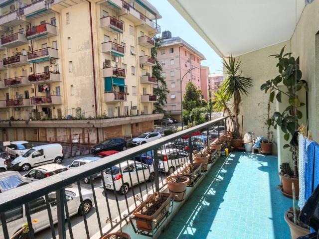 Appartamento in vendita a Genova GE