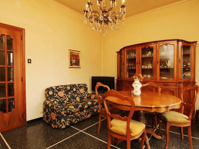 Appartamento in vendita a Genova GE