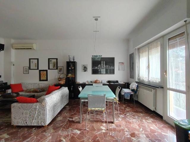 Appartamento in vendita a Genova GE