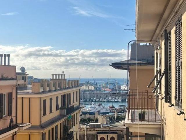 Appartamento in vendita a Genova GE