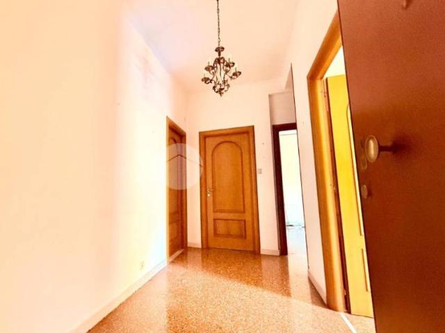 Appartamento in vendita a Genova GE