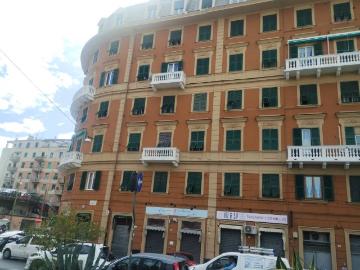 Appartamento in vendita a Genova GE
