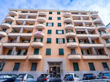 Appartamento in vendita a Genova GE