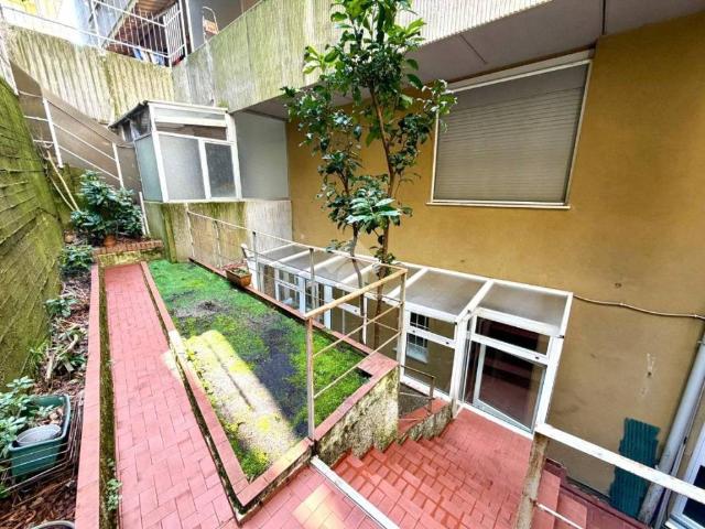 Appartamento in vendita a Genova GE