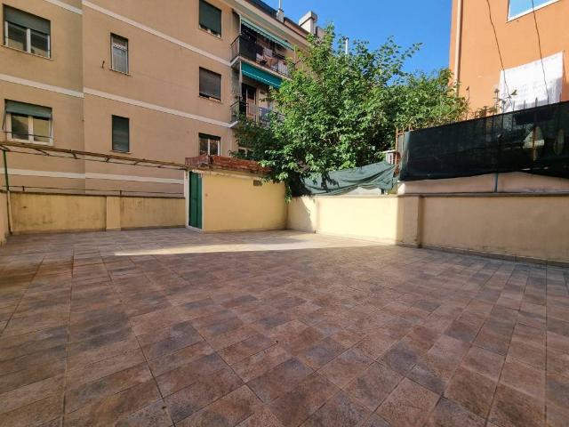 Appartamento in vendita a Genova GE