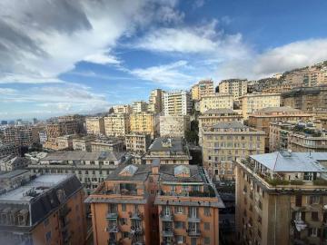 Appartamento in vendita a Genova GE