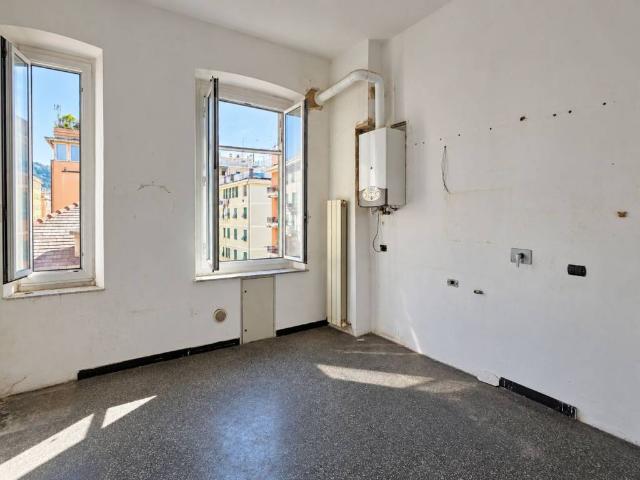 Appartamento in vendita a Genova GE