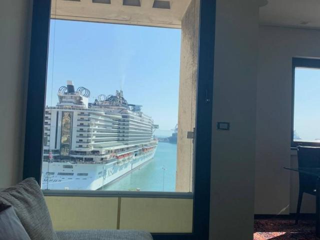 Appartamento in vendita a Genova GE