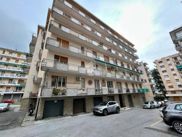 Appartamento in vendita a Genova GE