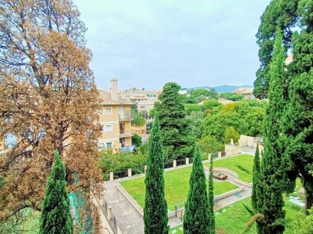 Appartamento in vendita a Genova GE