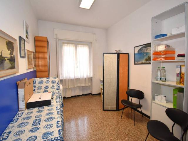 Appartamento in vendita a Genova GE