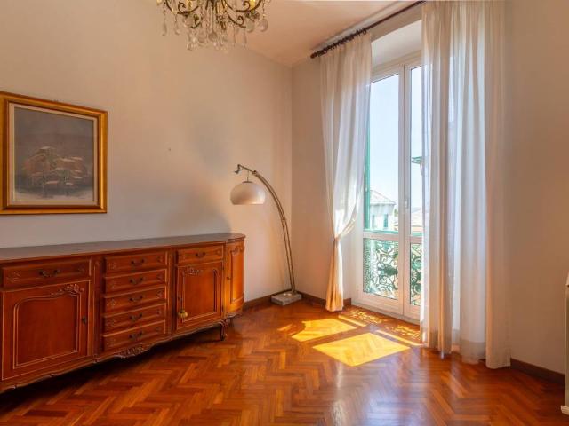 Appartamento in vendita a Genova GE