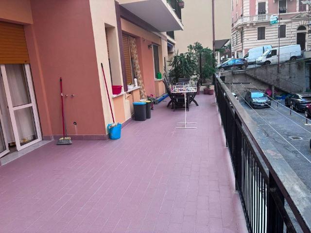 Appartamento in vendita a Genova GE