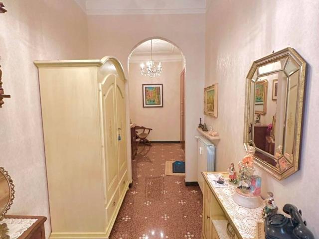 Appartamento in vendita a Genova GE