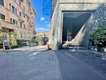 Appartamento in vendita a Genova GE