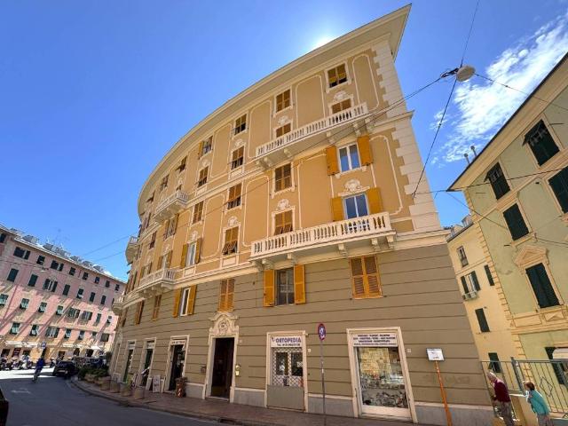 Appartamento in vendita a Genova GE