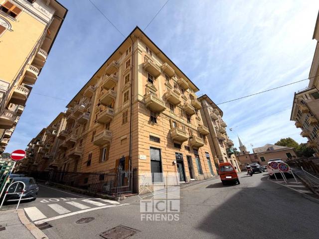 Appartamento in vendita a Genova GE