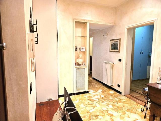 Appartamento in vendita a Genova GE
