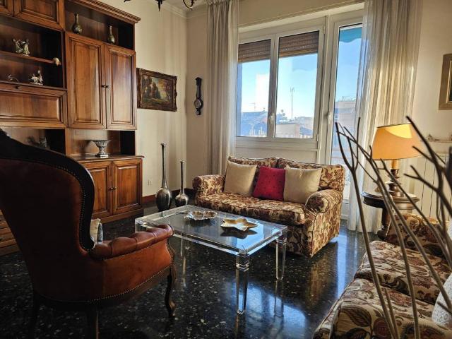 Appartamento in vendita a Genova GE