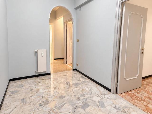 Appartamento in vendita a Genova GE