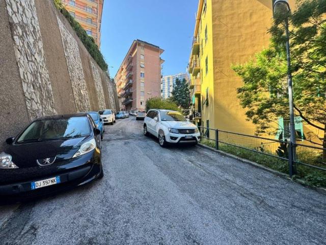 Appartamento in vendita a Genova GE