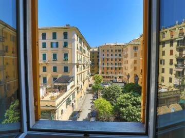 Appartamento in vendita a Genova GE