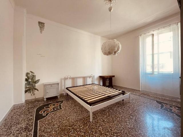 Appartamento in vendita a Genova GE