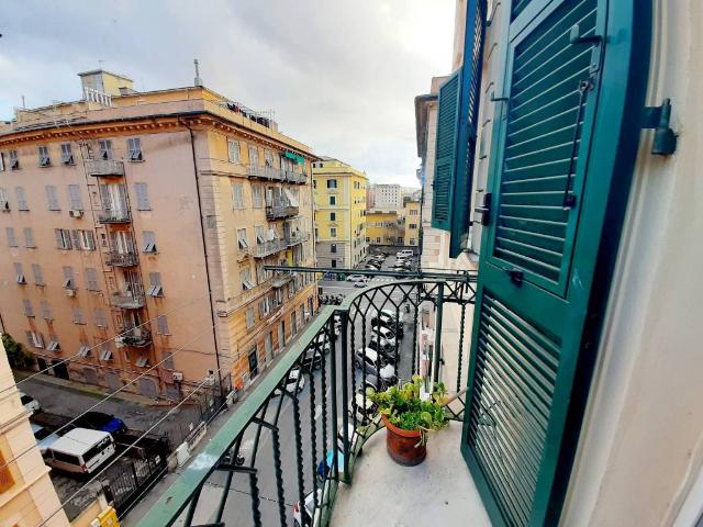 Appartamento in vendita a Genova GE