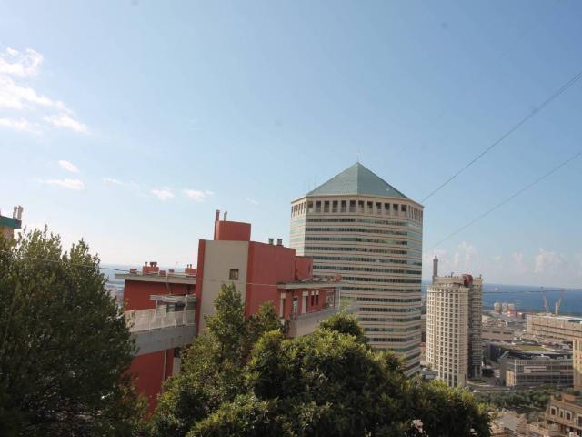 Appartamento in vendita a Genova GE