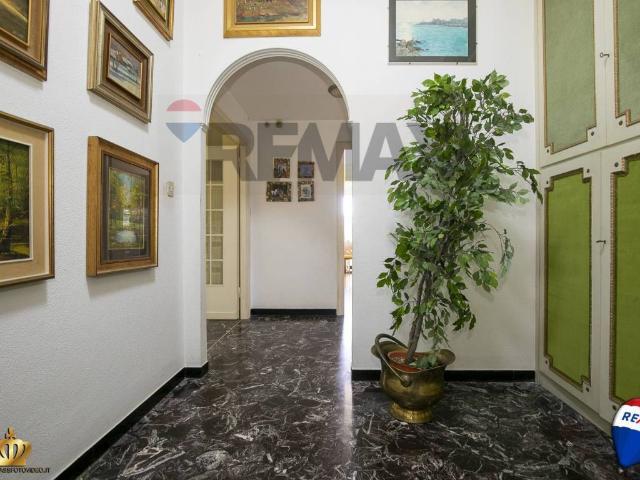 Appartamento in vendita a Genova GE