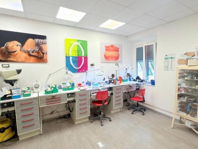 Appartamento in vendita a Genova GE