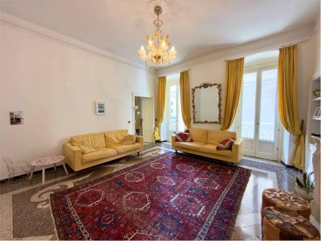 Appartamento in vendita a Genova GE