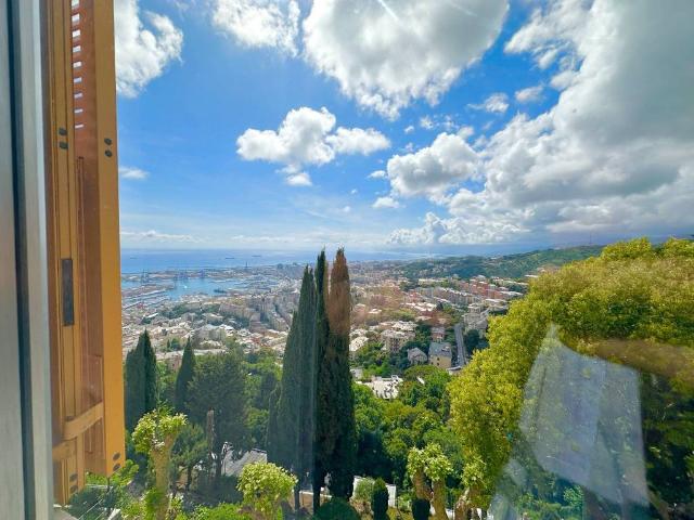 Appartamento in vendita a Genova GE