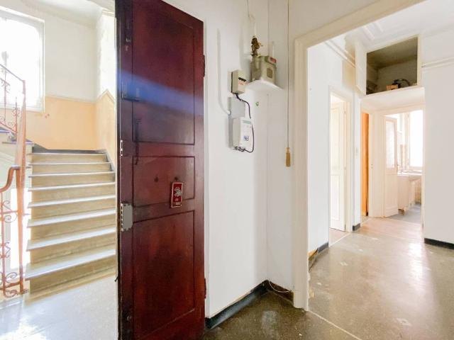 Appartamento in vendita a Genova GE
